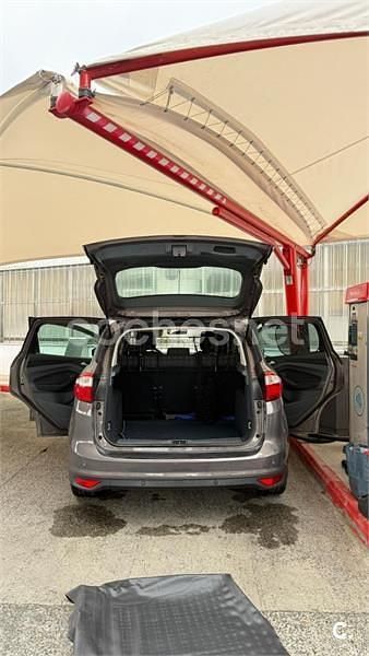 Usado Ford C-MAX Trend 125 CV (91 kW) 2014 Gris / plata Monovolumen