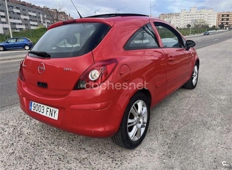 Usado Opel Corsa Sport 90 CV (66 kW) 2007 Rojo Utilitario