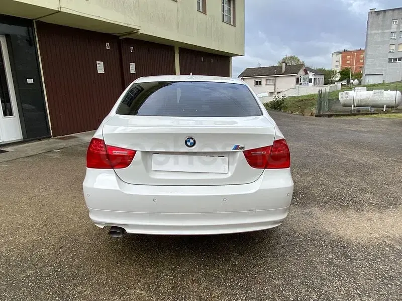 Usado BMW 318 143 CV (105 kW) 2011 Blanco Berlina