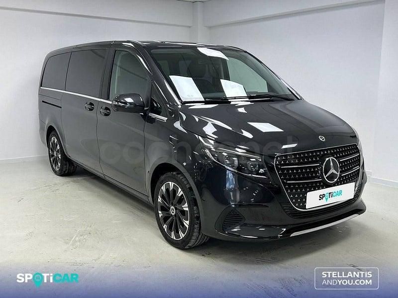 Usado Mercedes V250 Avantgarde 190 CV (139 kW) 2024 Azul Monovolumen