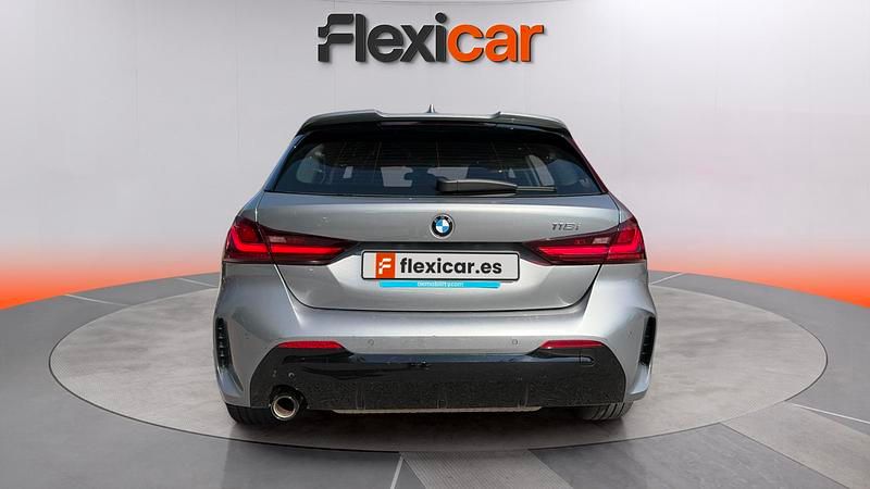 Usado BMW 118 136 CV (100 kW) 2024 Gris Utilitario