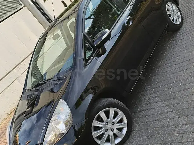Usado Honda Jazz ES 83 CV (61 kW) 2006 Negro Utilitario