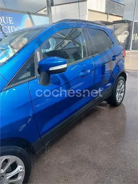 Usado Ford Ecosport Trend 125 CV (91 kW) 2019 Azul SUV