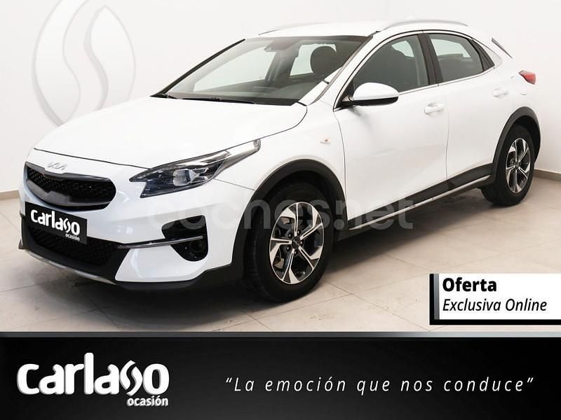 Usado Kia XCeed 136 CV (100 kW) 2022 Blanco SUV