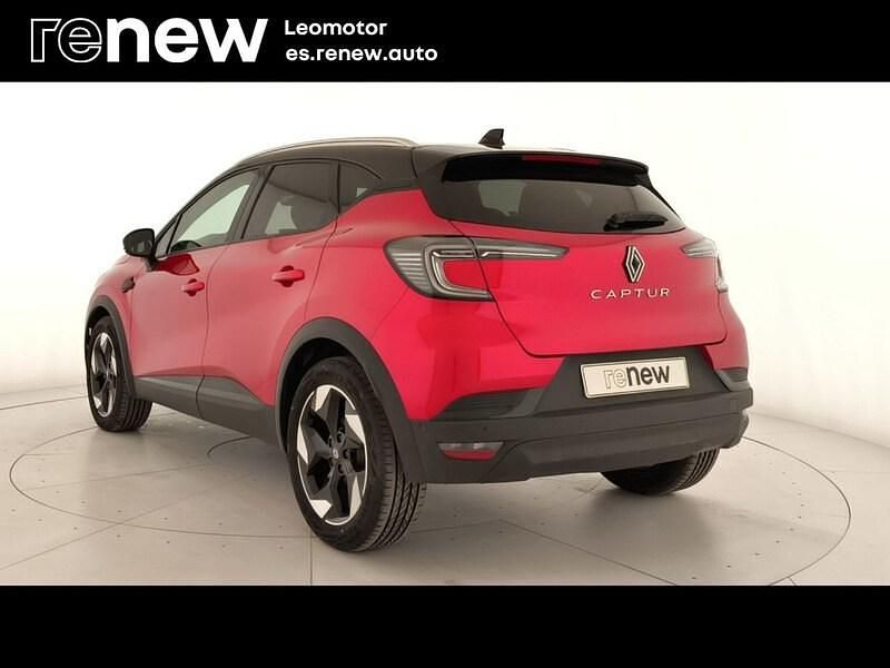 Usado Renault Captur Techno 100 CV (73 kW) 2025 Rojo SUV