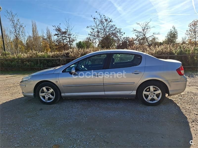 Usado Peugeot 407 Business-Line 110 CV (80 kW) 2011 Gris / plata Berlina