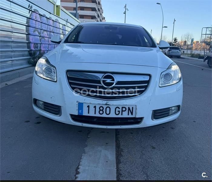 Usado Opel Insignia Sport 160 CV (117 kW) 2009 Blanco Berlina
