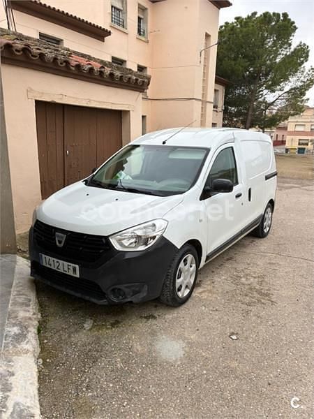 Usado Dacia Dokker 95 CV (69 kW) 2020 Blanco Monovolumen