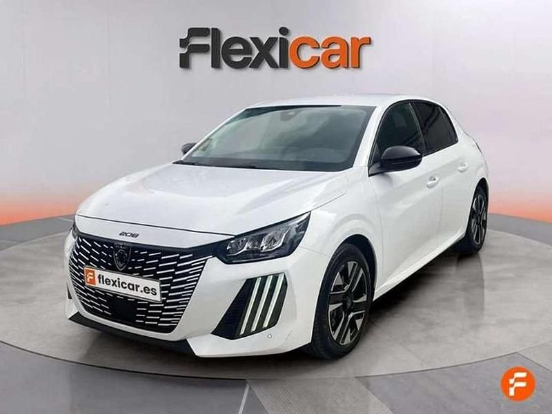 Usado Peugeot 208 Allure 110 CV (80 kW) 2025 Blanco Utilitario