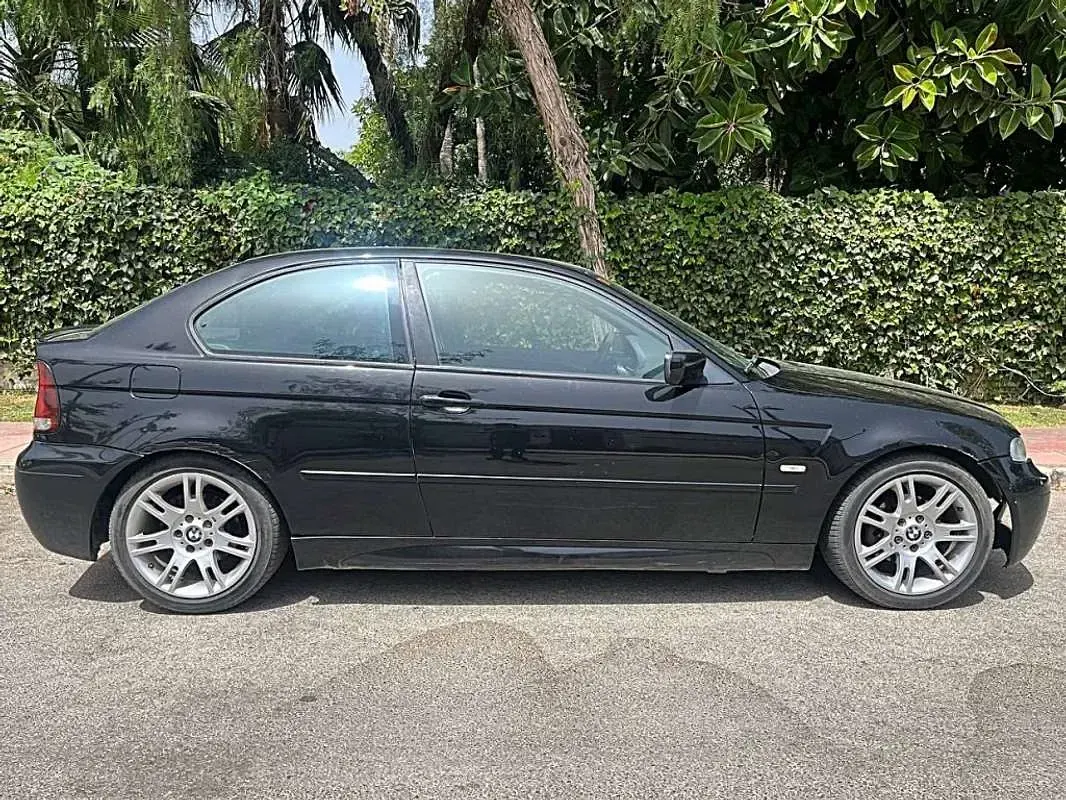 Usado BMW 316 M Sport 116 CV (85 kW) 2004 Negro Berlina