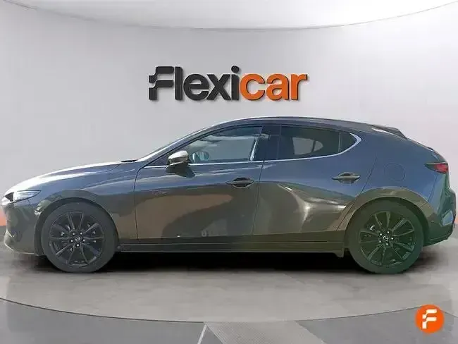 Usado Mazda 3 122 CV (89 kW) 2021 Gris / plata Berlina