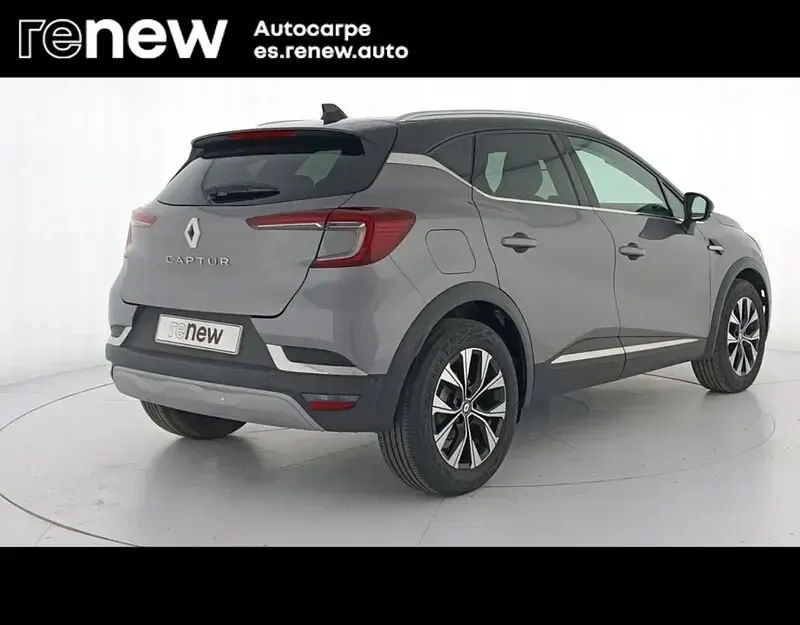 Usado Renault Captur Techno 90 CV (66 kW) 2024 Gris SUV