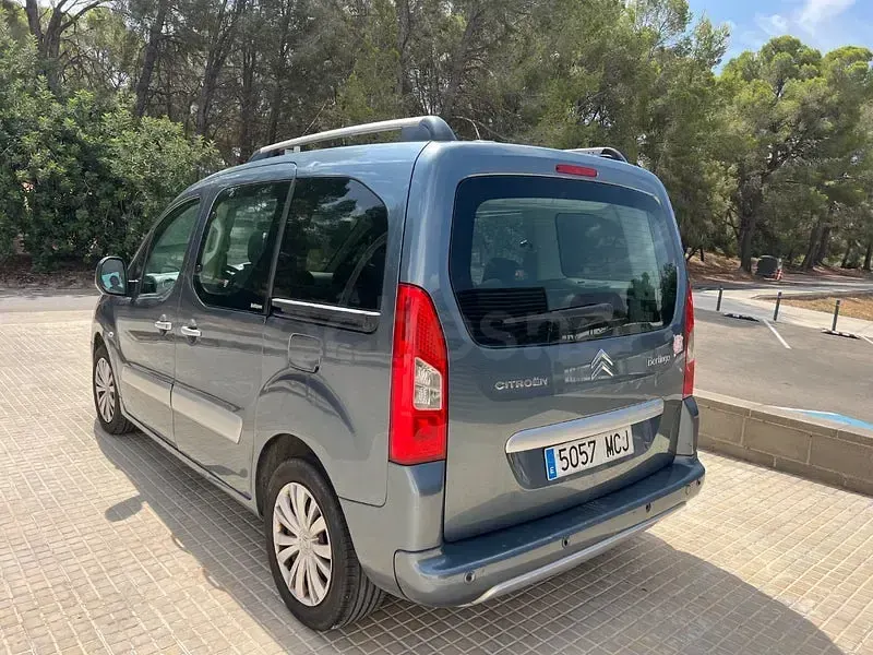 Usado Citroën Berlingo 112 CV (82 kW) 2012 Azul Monovolumen