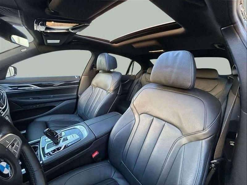 Usado BMW 740 Comfort Edition 340 CV (250 kW) 2022 Negro Berlina