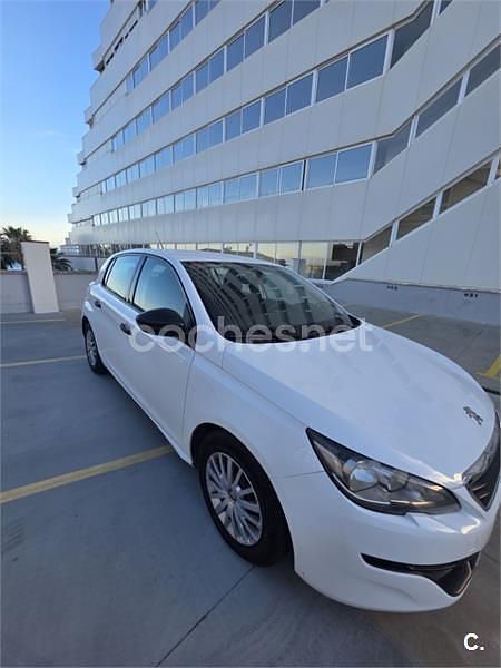 Usado Peugeot 308 Style 100 CV (73 kW) 2017 Blanco Berlina