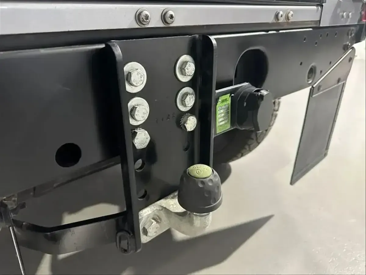 Usado Land Rover Defender 122 CV (89 kW) 2003 Gris / plata SUV