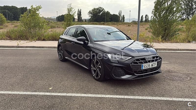 Negro Usado 2024 Audi A3 Sportback e-tron Berlina | 19.700 € - Imagen 1/3
