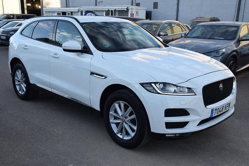 Usado Jaguar F-Pace 180 CV (132 kW) 2019 Blanco SUV