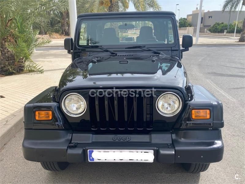 Usado Jeep Wrangler 143 CV (105 kW) 2005 Negro SUV