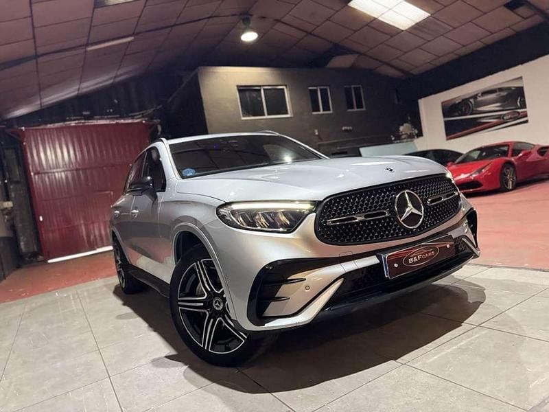 Usado Mercedes GLC300e 333 CV (244 kW) 2024 Plateado SUV
