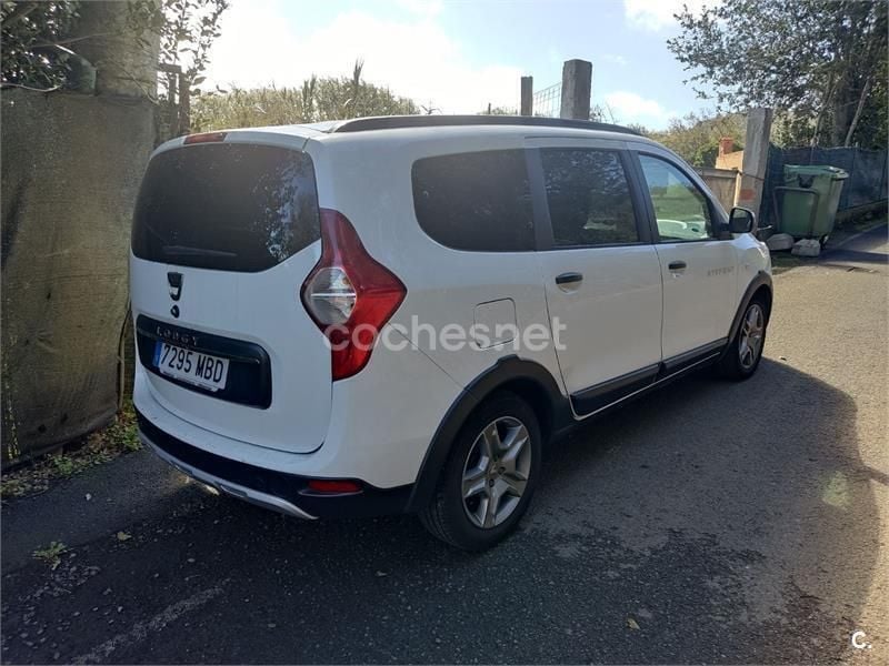 Blanco Usado 2022 Dacia Lodgy Comfort Monovolumen | 8100 € (Precio justo) - Imagen 1/4
