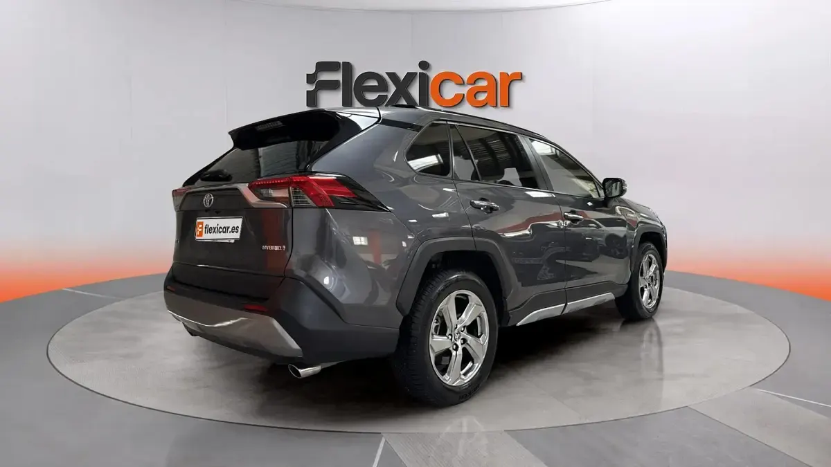 Usado Toyota RAV4 Hybrid Advance 218 CV (160 kW) 2021 Gris SUV