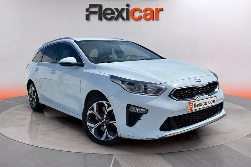 Blanco Usado 2020 Kia Ceed Familiar | 14.490 € (Un poco caro) - Imagen 1/4