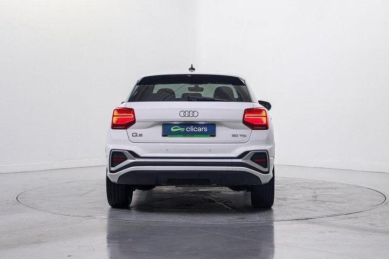 Usado Audi Q2 S-Line 116 CV (85 kW) 2022 Blanco SUV