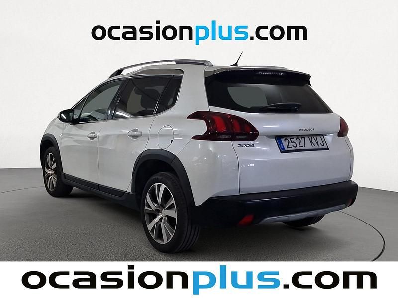 Usado Peugeot 2008 Allure 130 CV (95 kW) 2019 Blanco SUV