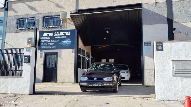 Azul Usado 1995 VW Golf III GTI Utilitario | 2499 € - Imagen 1/4