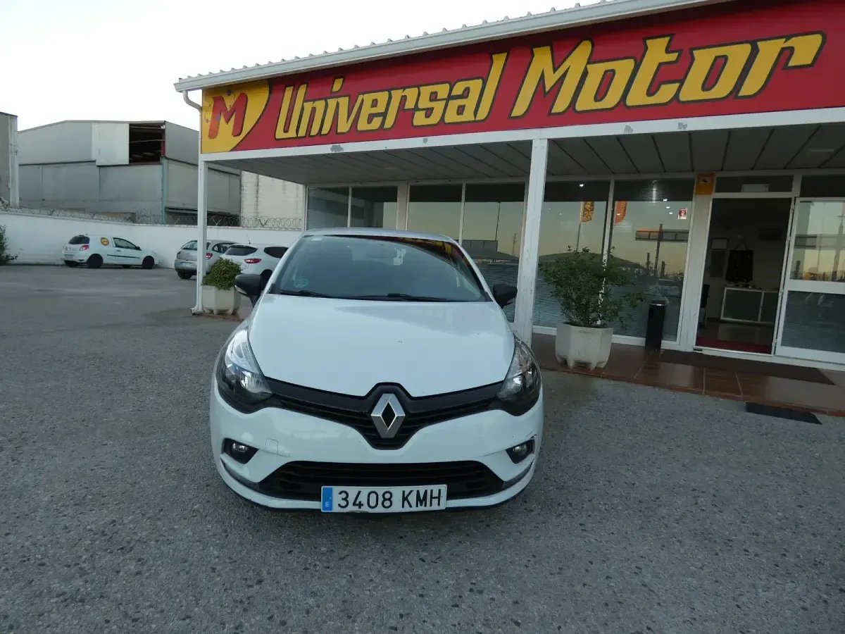 Usado Renault Clio Business 75 CV (55 kW) 2018 Blanco