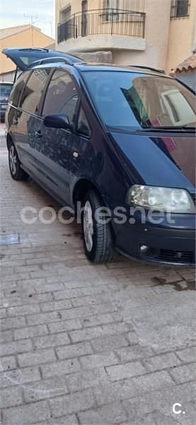 Usado Seat Alhambra Sport 115 CV (84 kW) 2007 Azul Monovolumen
