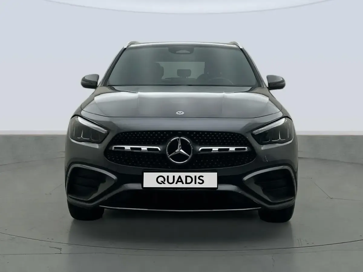 Usado Mercedes GLA250 218 CV (160 kW) 2025 Gris SUV