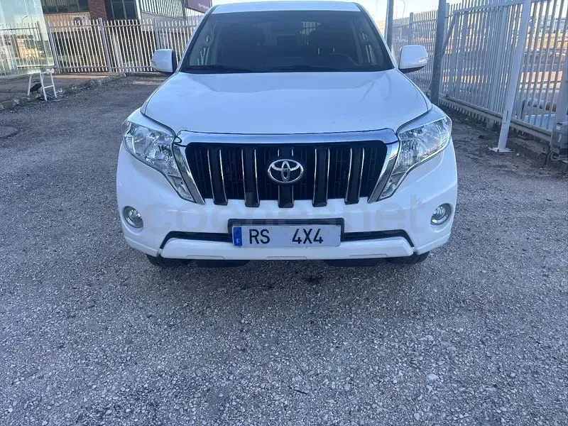 Usado Toyota Land Cruiser 177 CV (130 kW) 2017 Blanco SUV