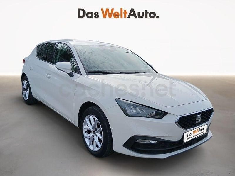 Usado Seat Leon Style 115 CV (84 kW) 2024 Blanco Berlina