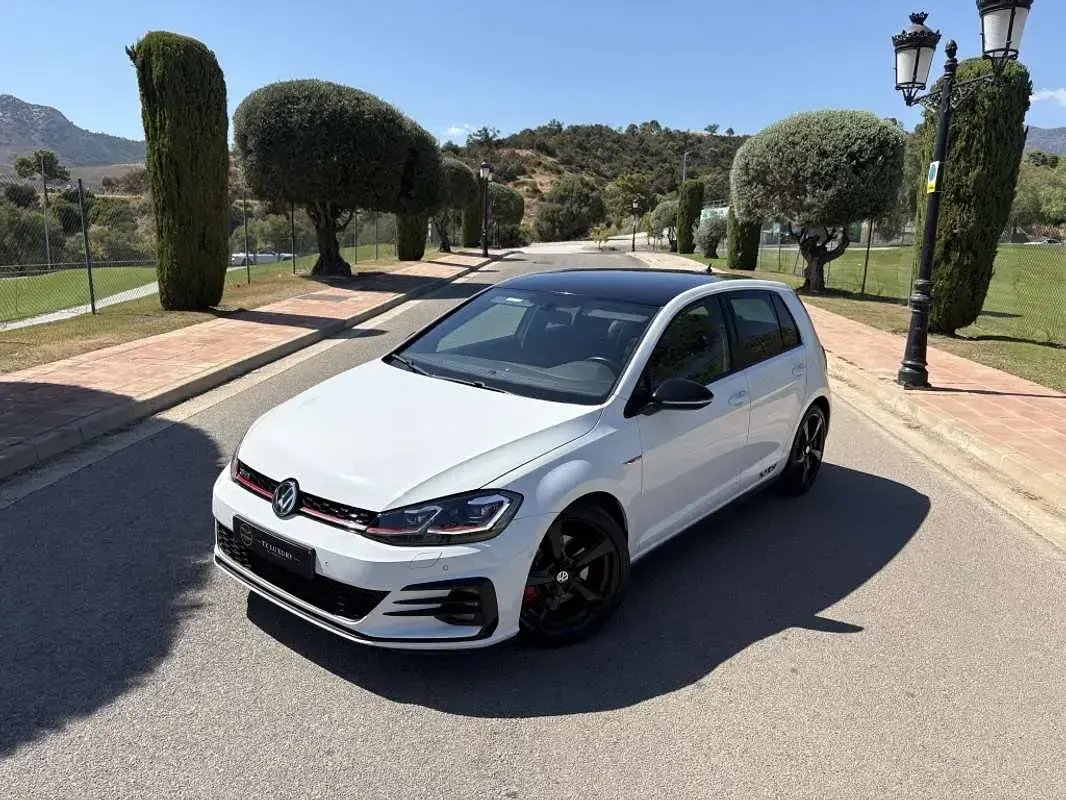Usado VW Golf VII GTI 245 CV (180 kW) 2017 Blanco Utilitario