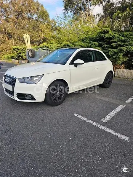 Usado Audi A1 Attraction 105 CV (77 kW) 2011 Blanco Utilitario