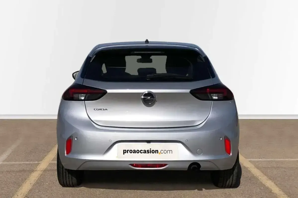 Usado Opel Corsa Edition 101 CV (74 kW) 2023 Plateado Utilitario