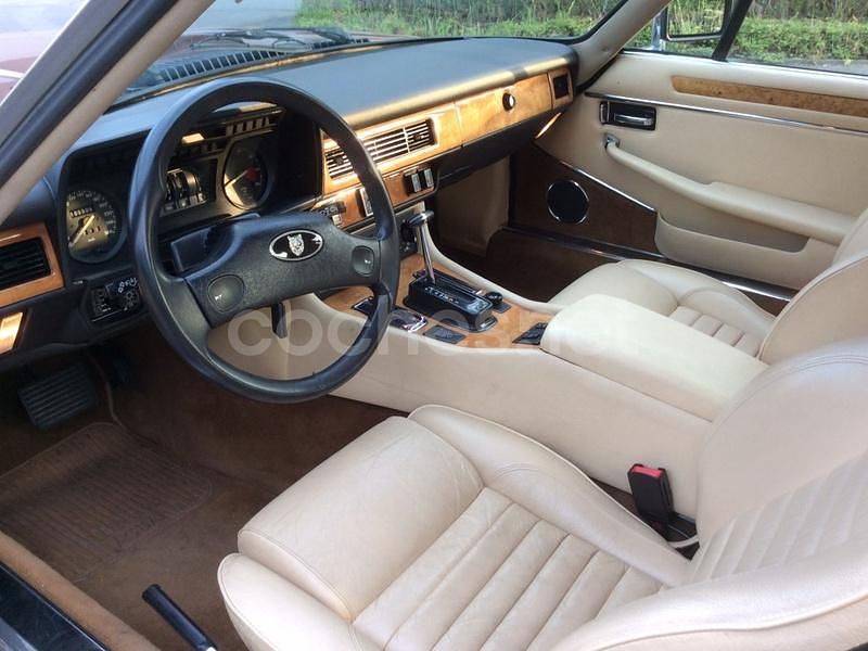Usado Jaguar XJS 289 CV (212 kW) 1986 Granate Coupe