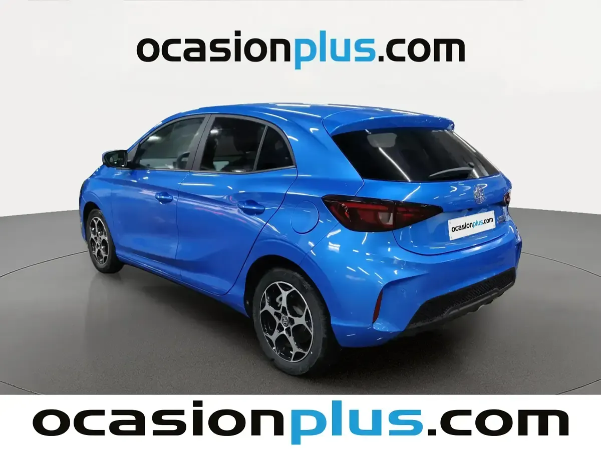 Używany MG MG3 Luxury 195 KM (143 kW) 2024 Biały Hatchback