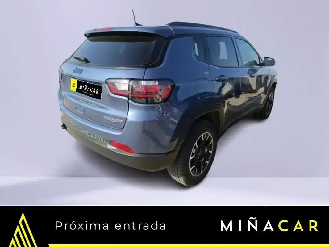 Usado Jeep Compass Trailhawk 241 CV (177 kW) 2022 Azul SUV