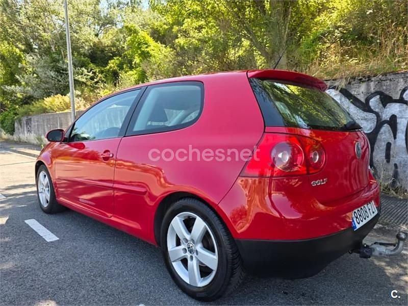 Usado VW Golf VI GT 140 CV (102 kW) 2008 Rojo Utilitario