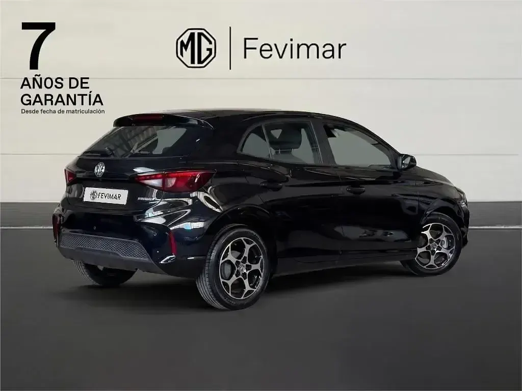 Usado MG MG3 Comfort 116 CV (85 kW) 2025 Negro Utilitario