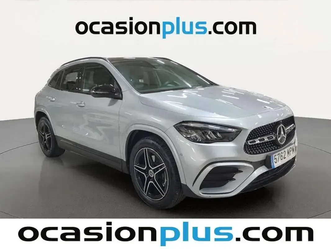 Begagnad Mercedes GLA250 218 HK (160 kW) 2024 Silver SUV