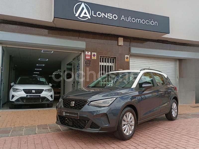 Gris / plata Usado 2023 Seat Arona Style SUV | 15.990 € (Buen precio) - Imagen 1/4