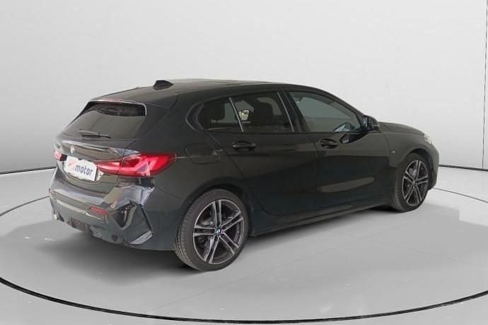 Usado BMW 118 M Sport 136 CV (100 kW) 2023 Negro Utilitario