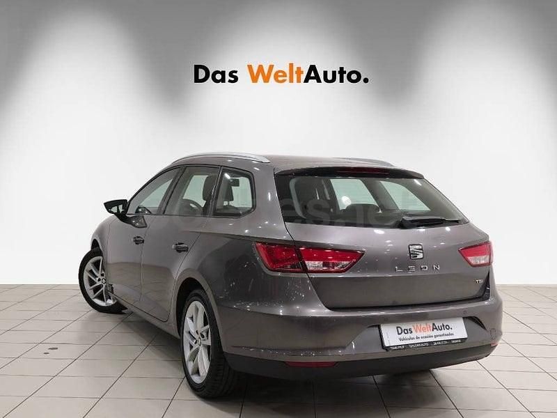 Usado Seat Leon Style 125 CV (91 kW) 2017 Beige Familiar