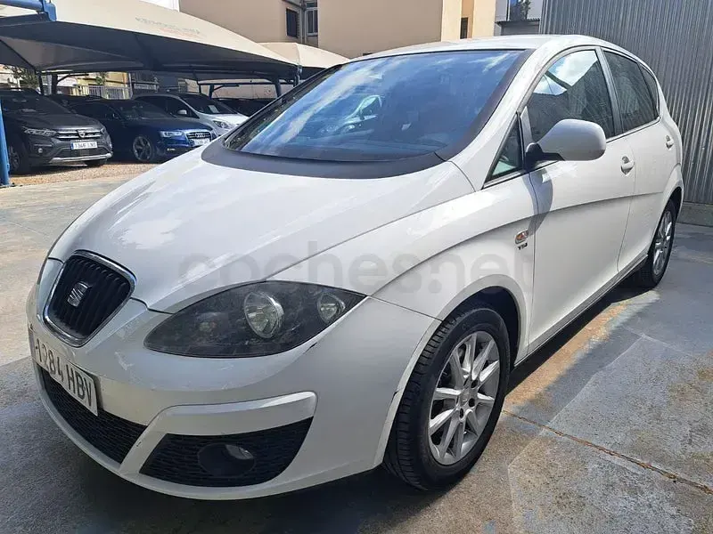 Usado Seat Altea Style 105 CV (77 kW) 2011 Blanco Monovolumen