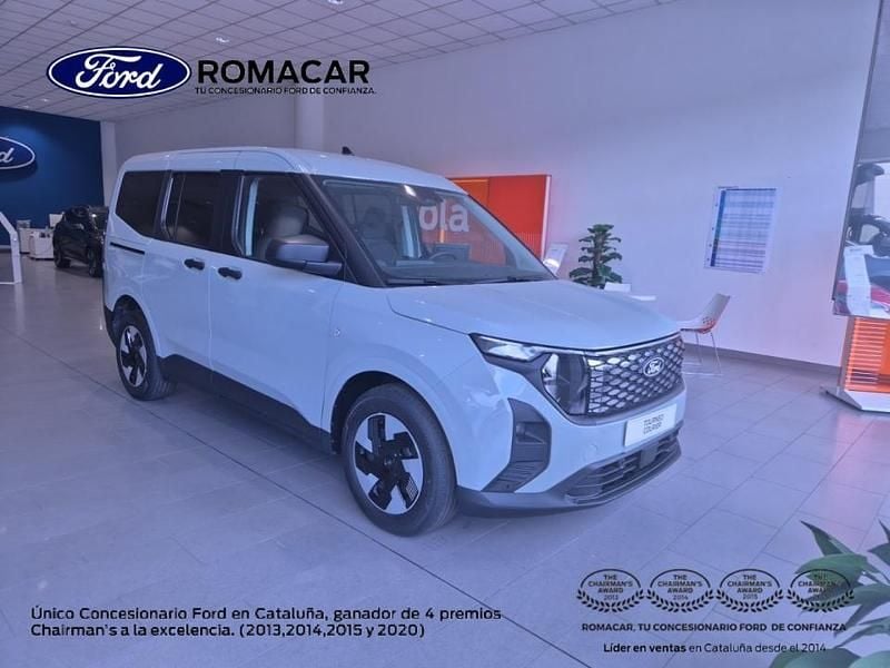 Gris Nuevo 2025 Ford Tourneo Trend Monovolumen | 28.900 € (Super precio) - Imagen 1/4