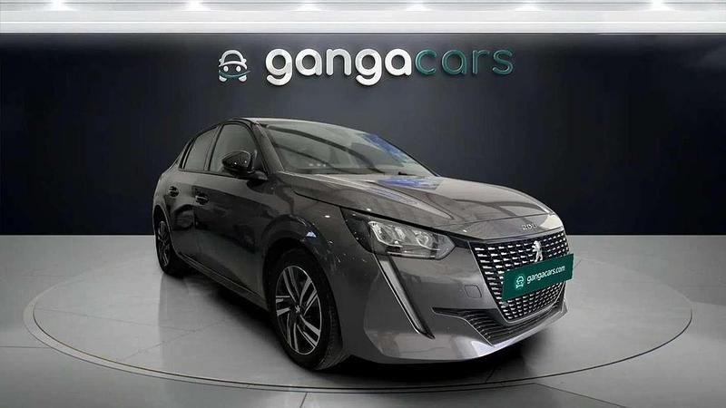 Usado Peugeot 208 Allure 102 CV (75 kW) 2024 Gris Utilitario
